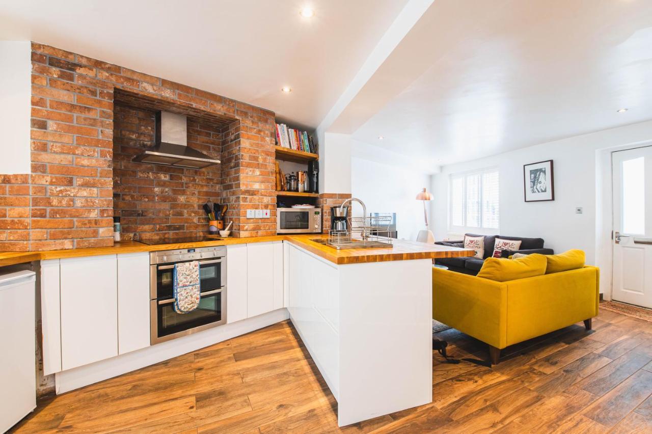 Pass The Keys - Modern & Stylish Garden Home In Islington Лондон Екстериор снимка