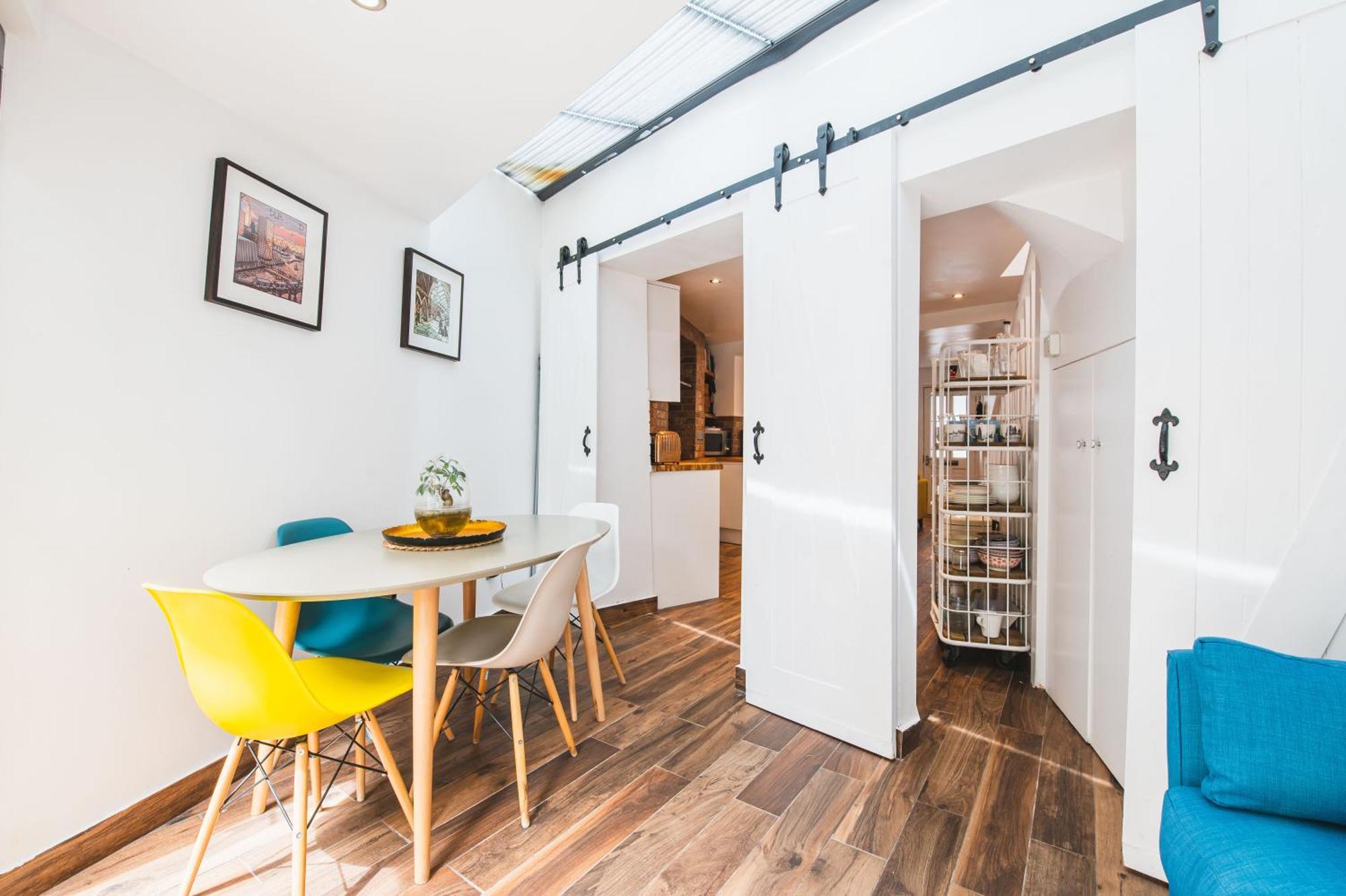 Pass The Keys - Modern & Stylish Garden Home In Islington Лондон Екстериор снимка