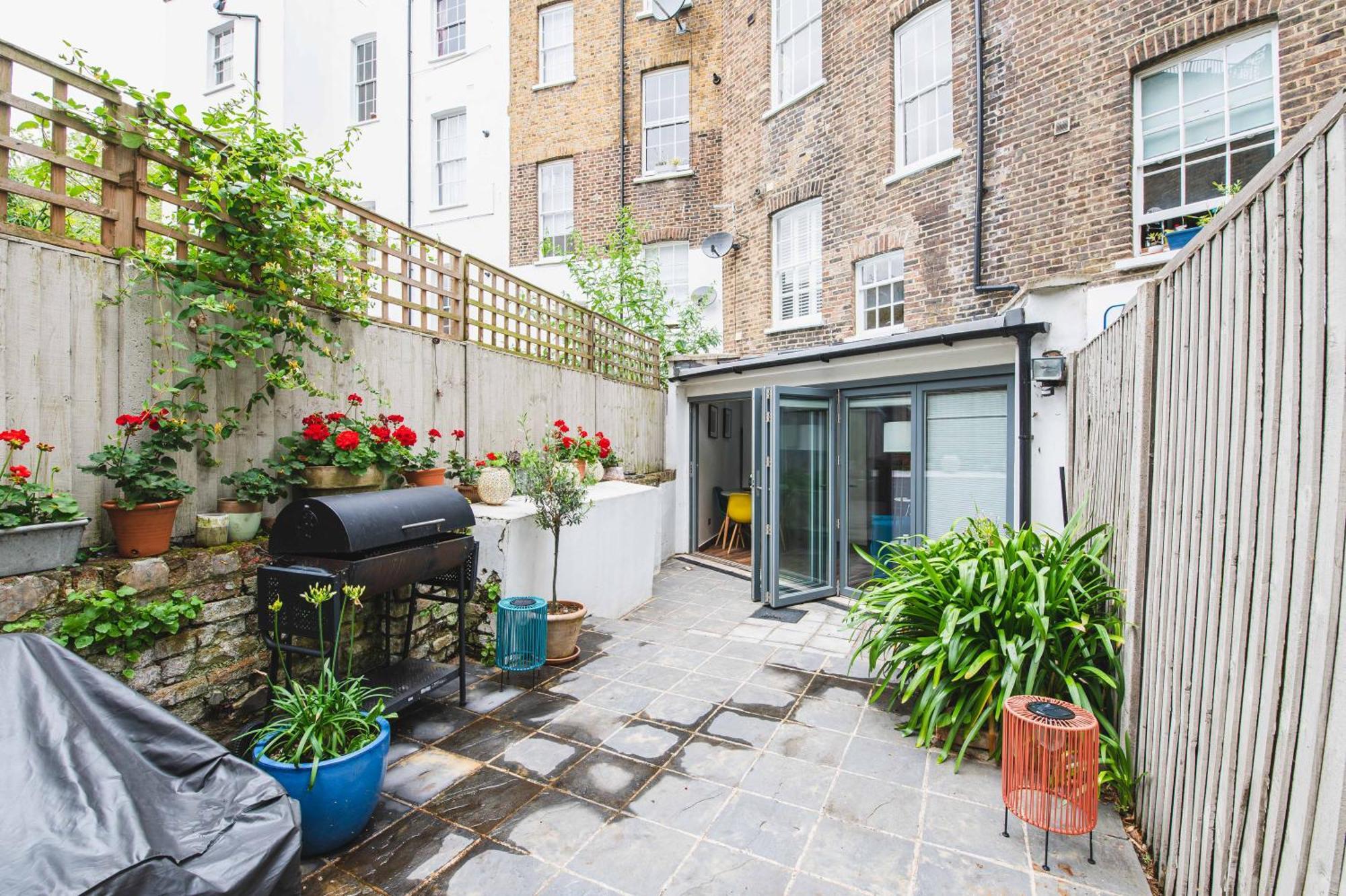 Pass The Keys - Modern & Stylish Garden Home In Islington Лондон Екстериор снимка